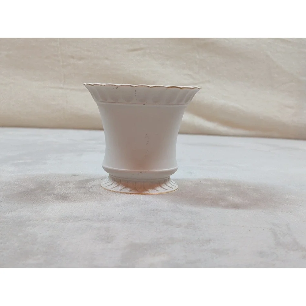 Lefton china hand